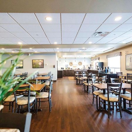 Best Western Plus Lacombe Inn And Suites Dış mekan fotoğraf