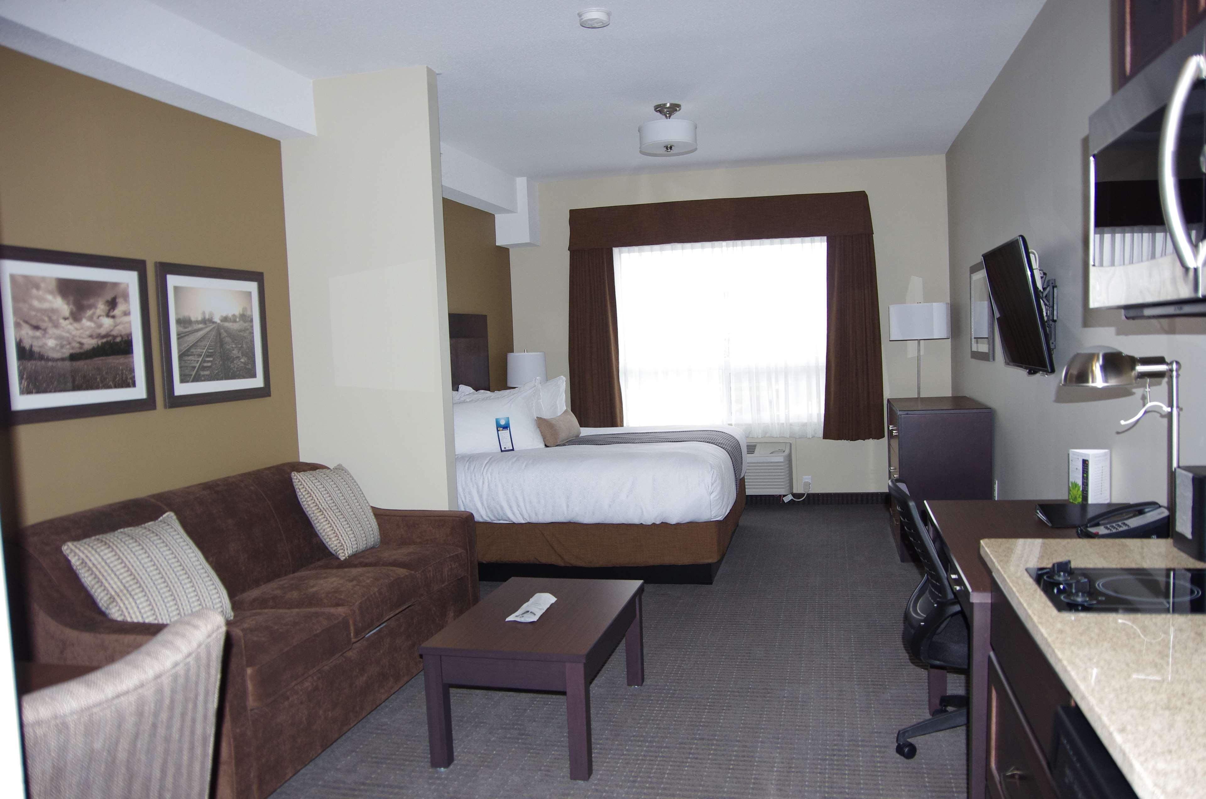 Best Western Plus Lacombe Inn And Suites Dış mekan fotoğraf