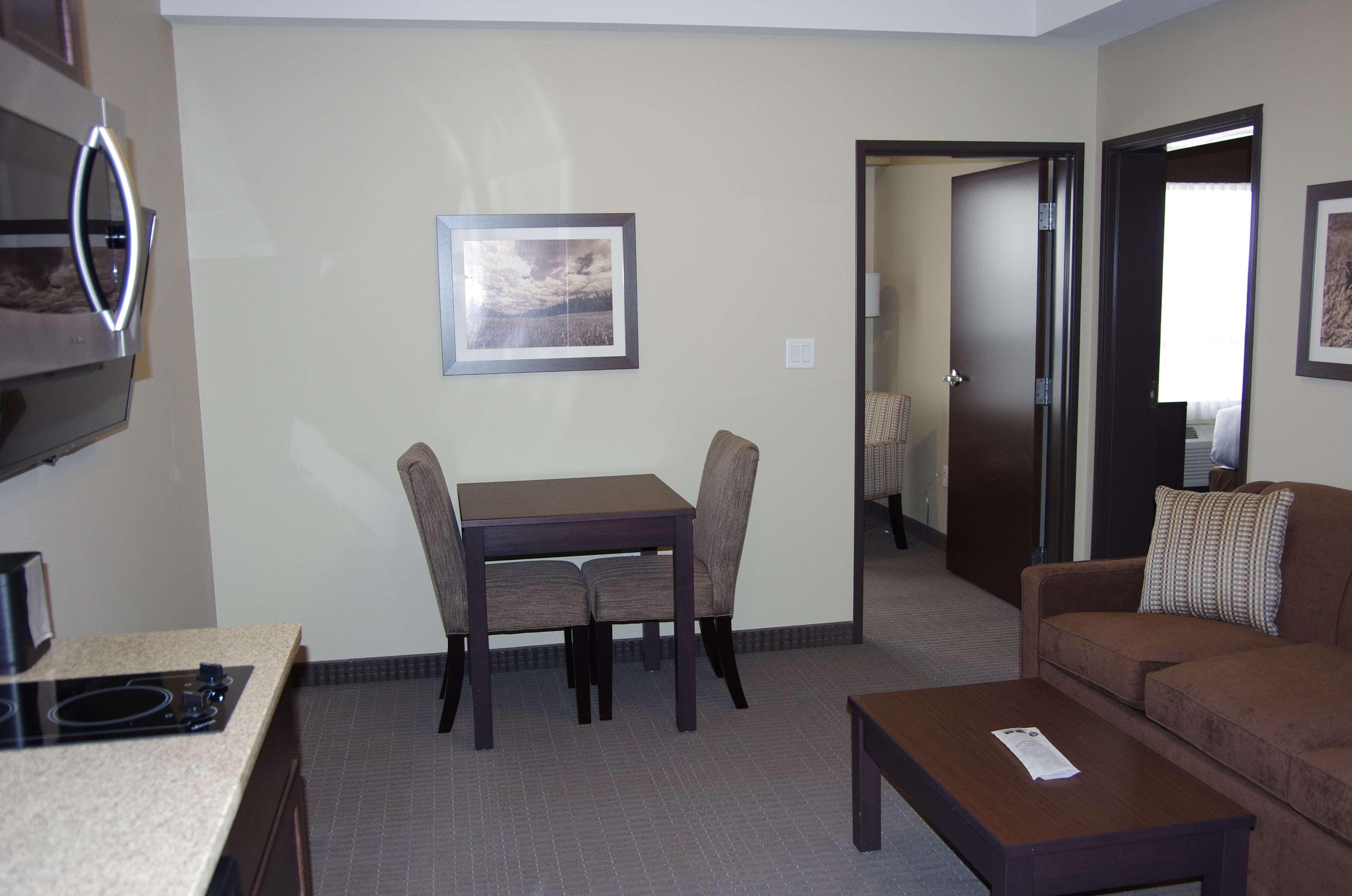 Best Western Plus Lacombe Inn And Suites Dış mekan fotoğraf