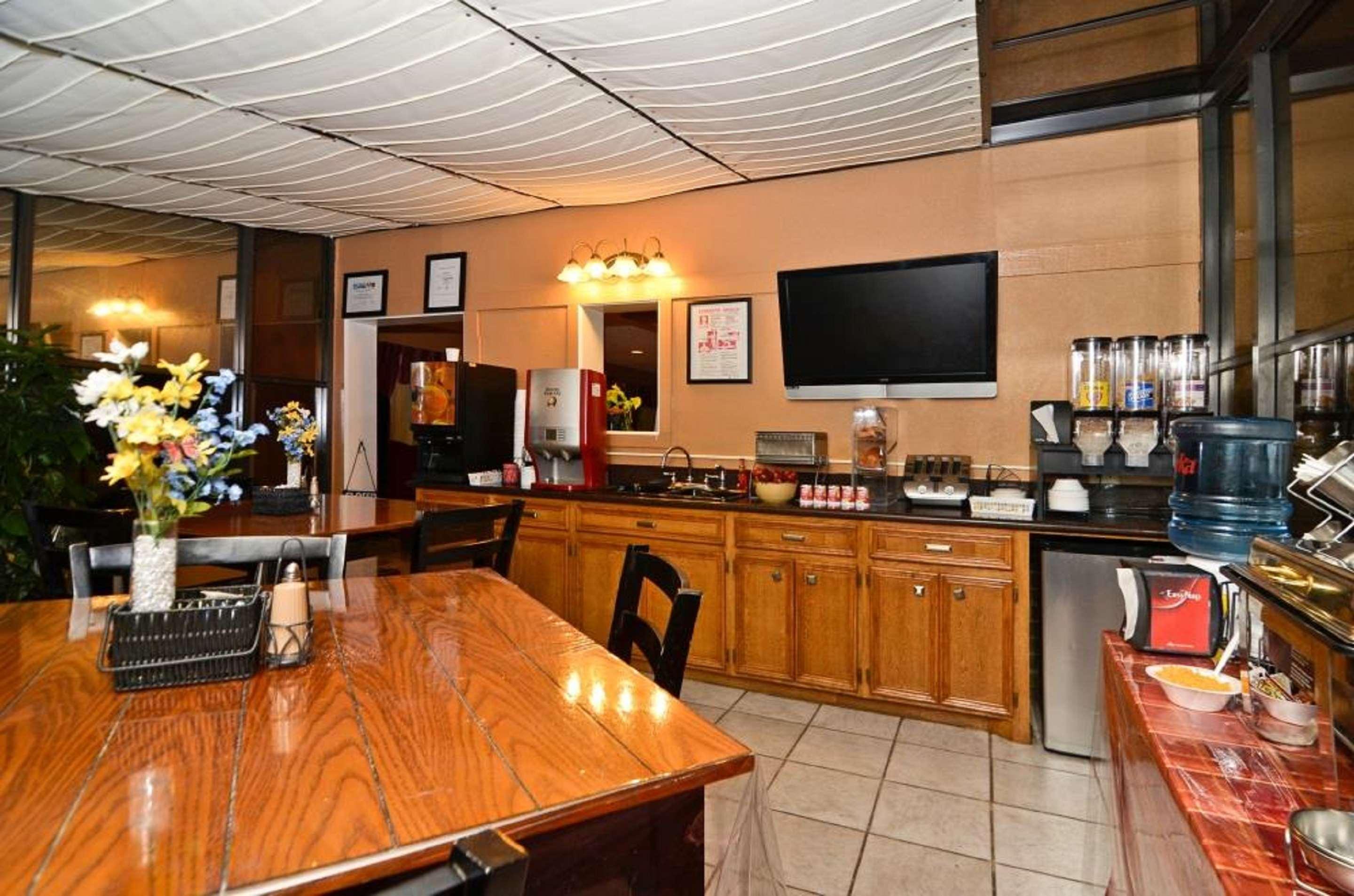 Best Western Plus Lacombe Inn And Suites Dış mekan fotoğraf