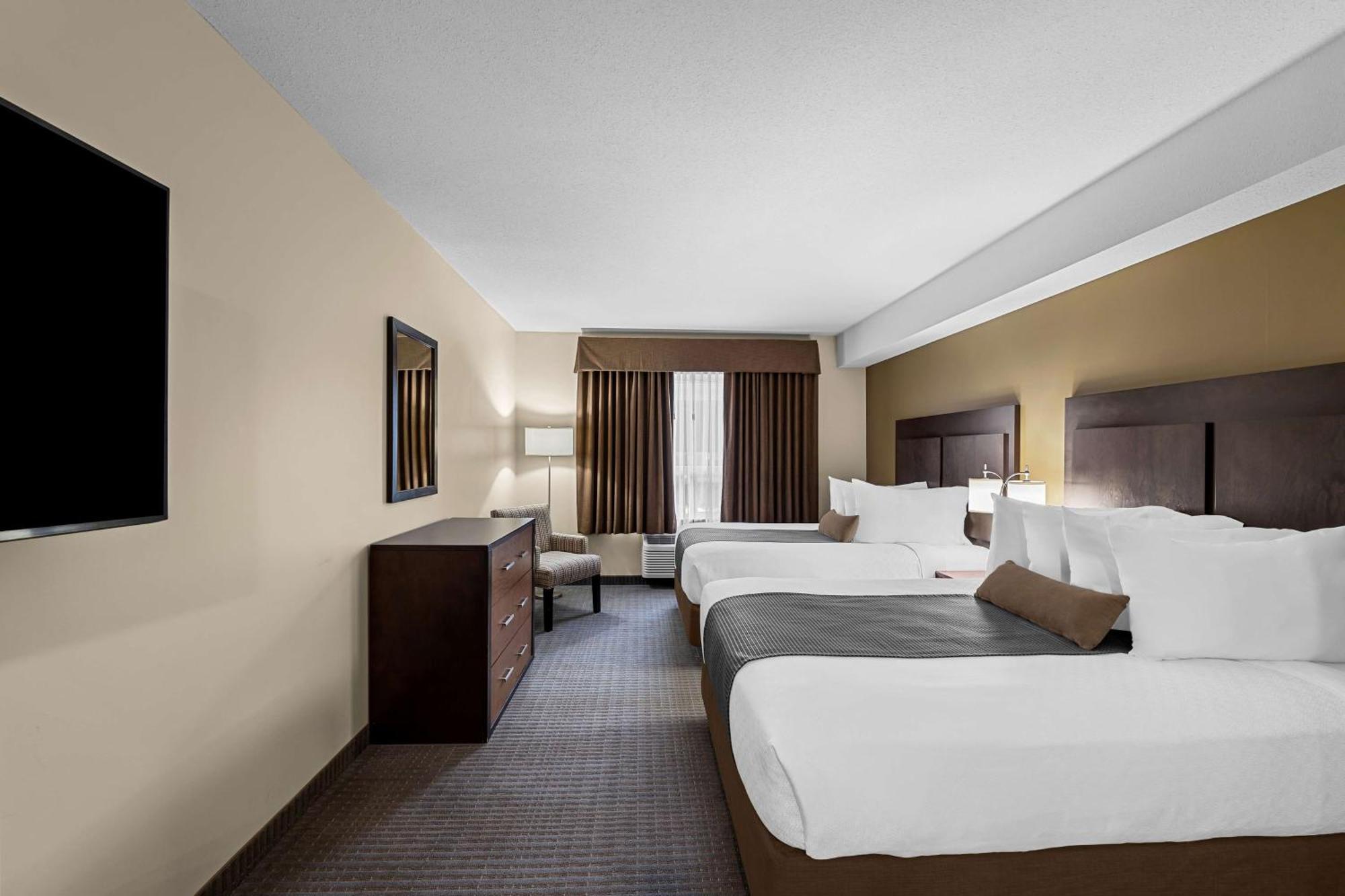 Best Western Plus Lacombe Inn And Suites Dış mekan fotoğraf