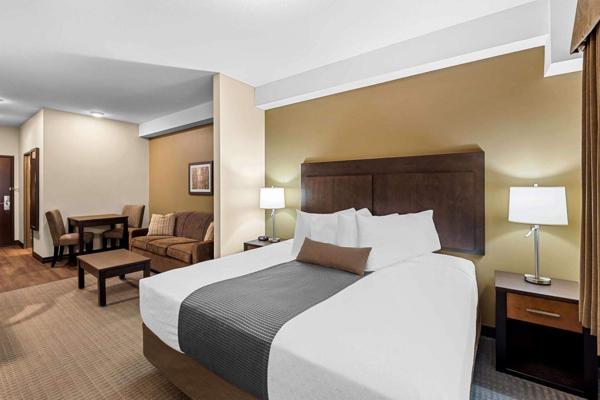 Best Western Plus Lacombe Inn And Suites Dış mekan fotoğraf