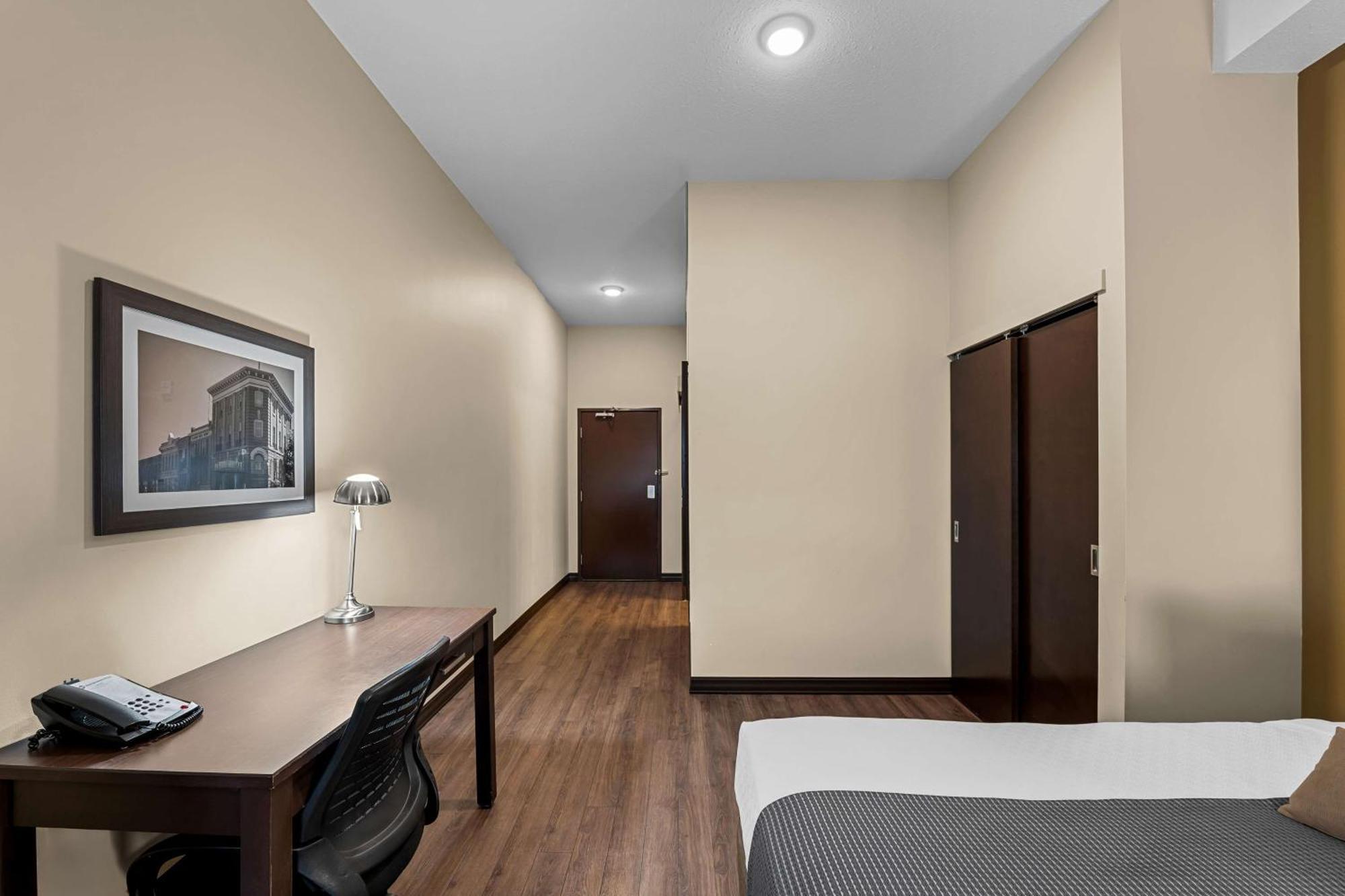 Best Western Plus Lacombe Inn And Suites Dış mekan fotoğraf