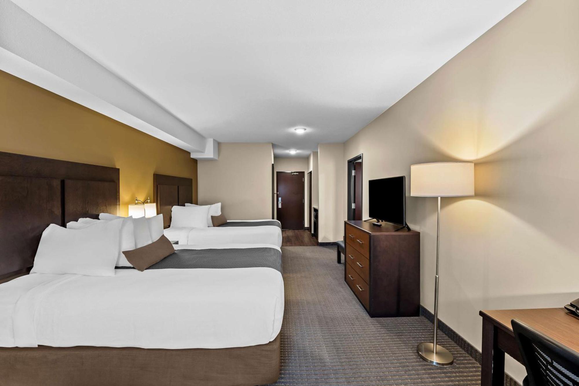 Best Western Plus Lacombe Inn And Suites Dış mekan fotoğraf