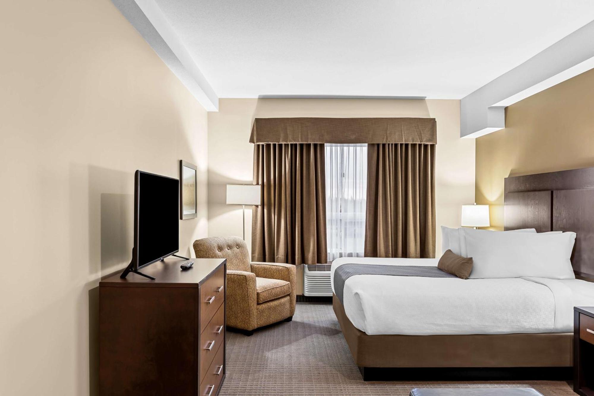 Best Western Plus Lacombe Inn And Suites Dış mekan fotoğraf