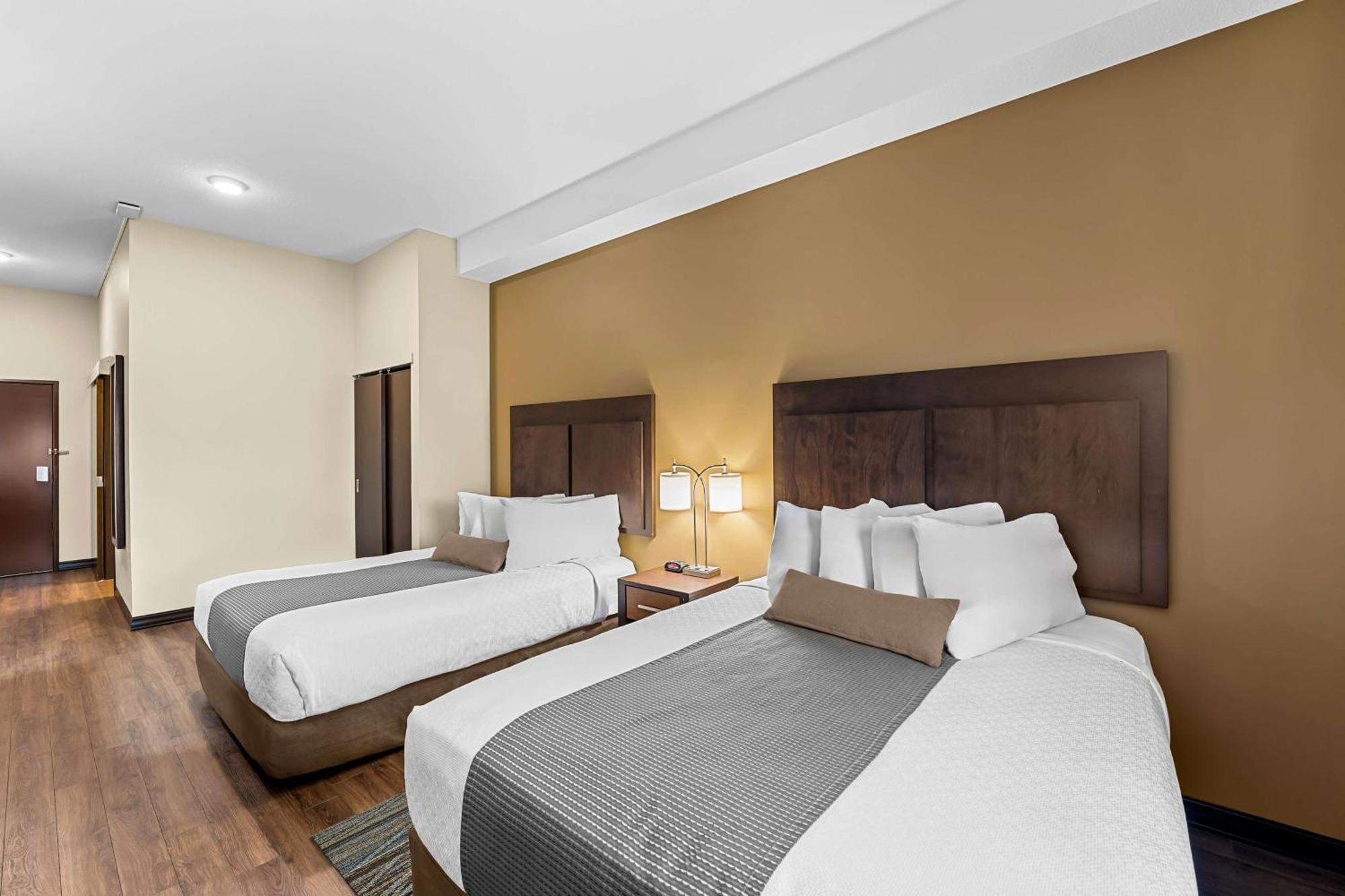 Best Western Plus Lacombe Inn And Suites Dış mekan fotoğraf