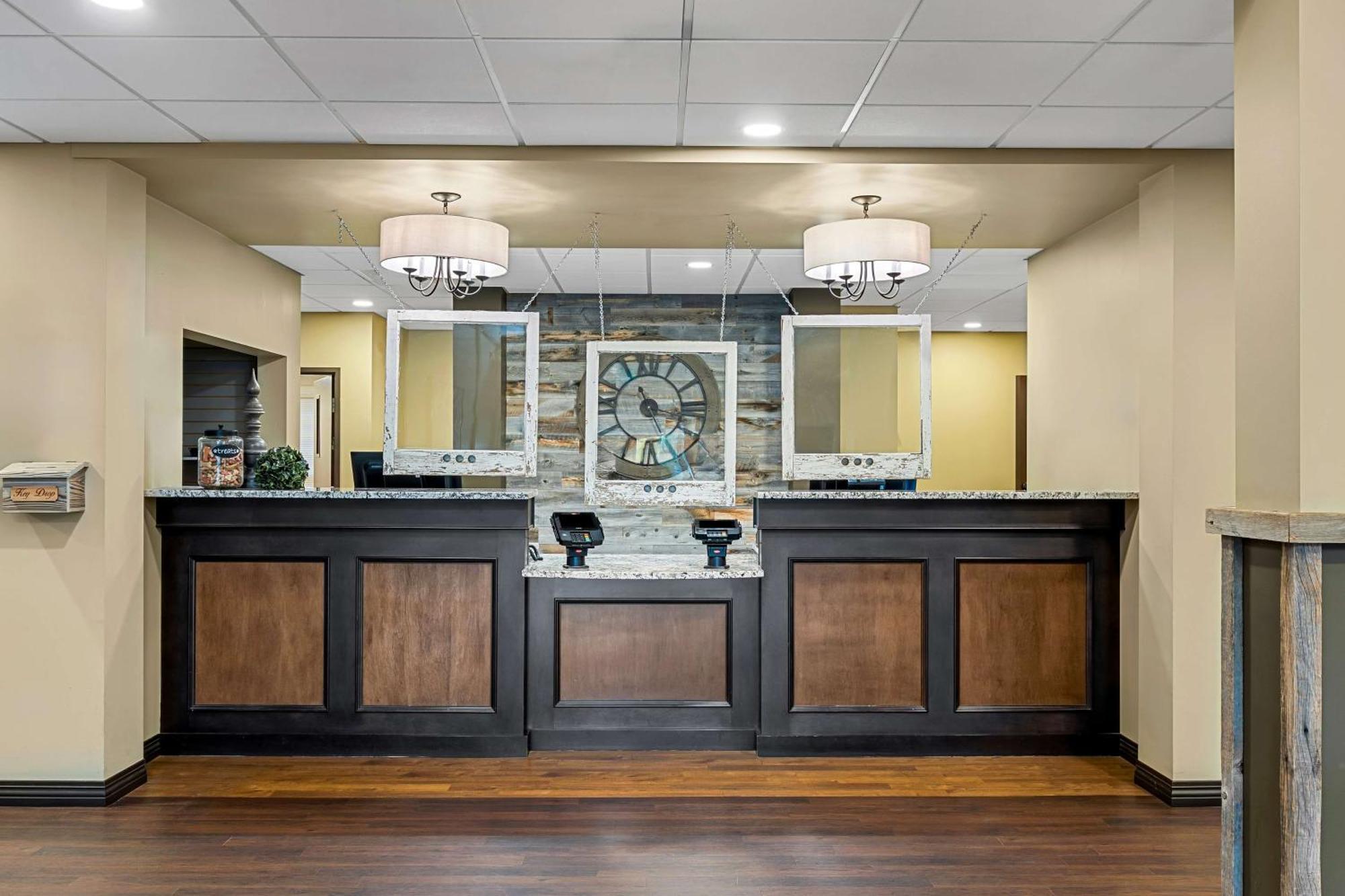 Best Western Plus Lacombe Inn And Suites Dış mekan fotoğraf